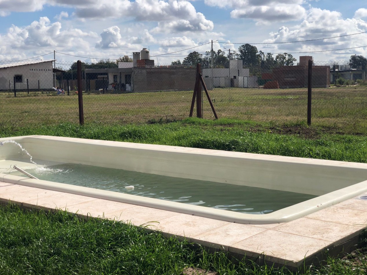 Fincas de Ibarlucea: Venta Casa 1 dorm con piscina