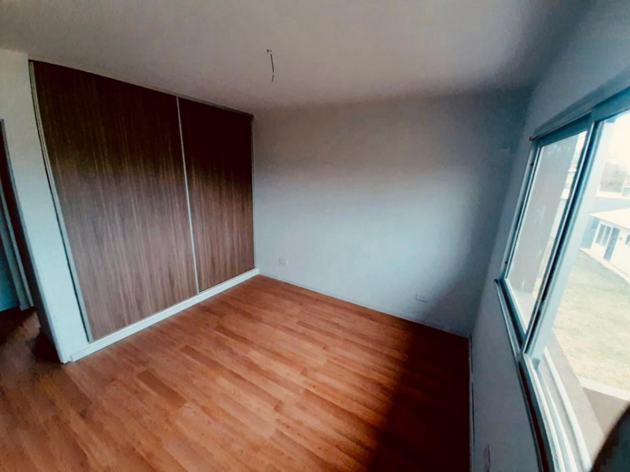 Venta casa 3 dorm. con piscina cercana centro Funes