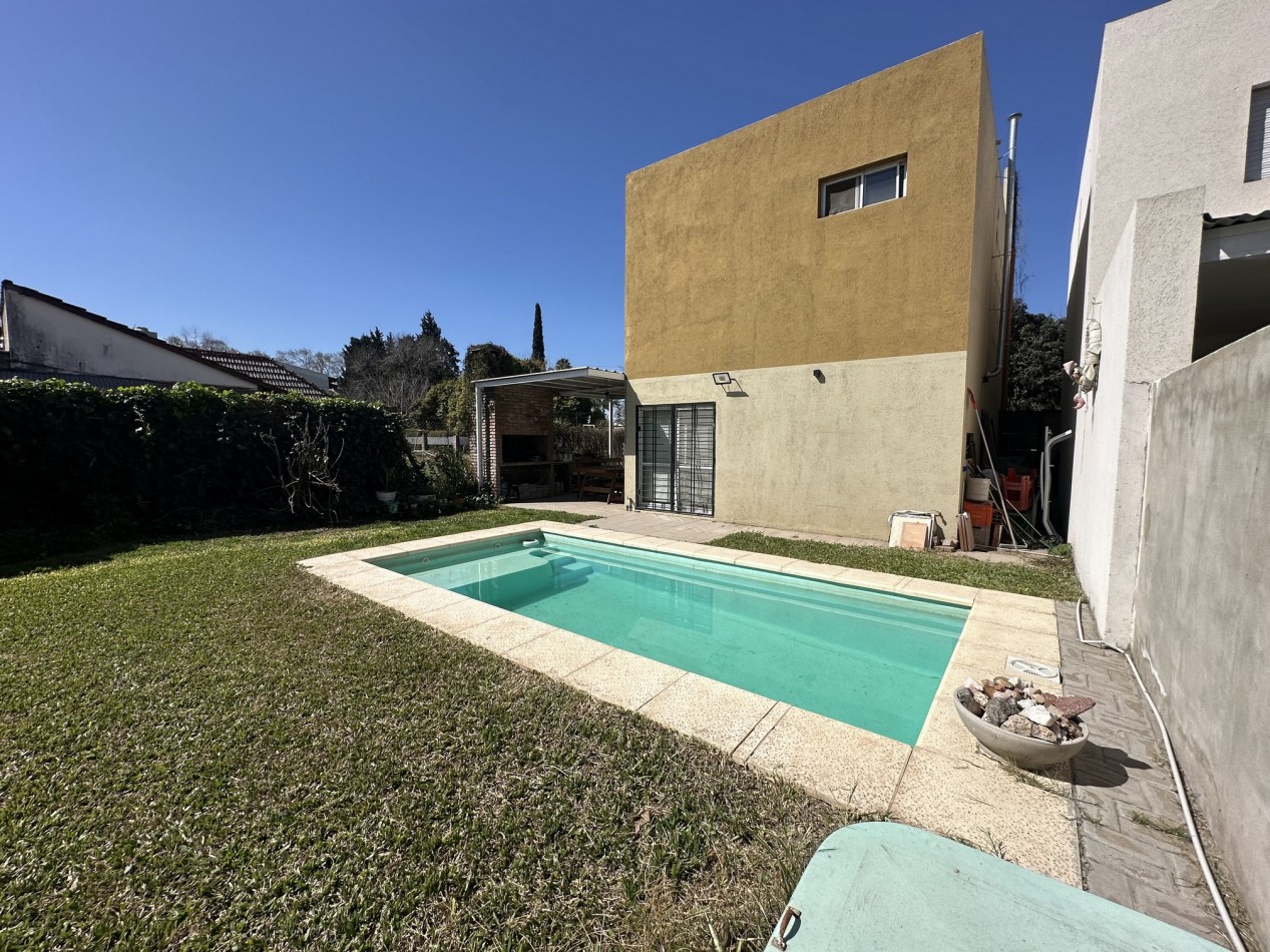 Venta Casa 3 dorm con piscina en Garita 9