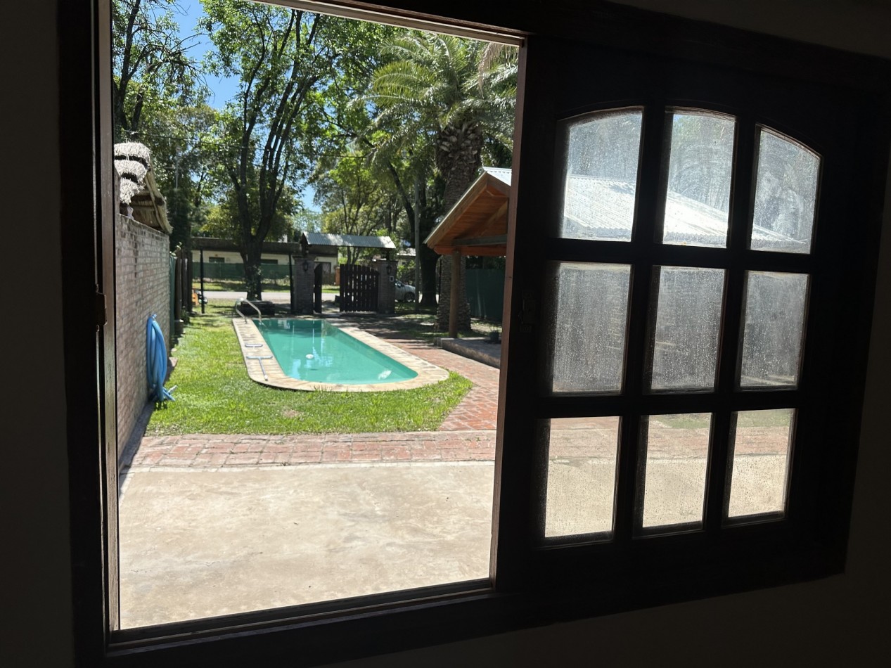 Alquiler Casa 2 dorm con piscina en Profesional Country Funes