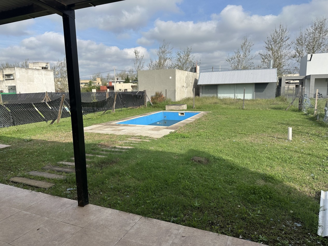 Venta casa 2 dorm. con piscina a estrenar