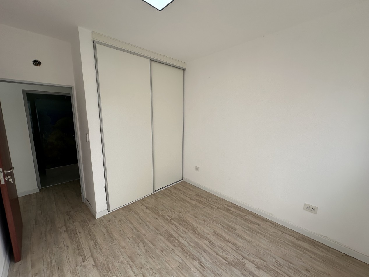 Venta casa 2 dorm. con piscina a estrenar