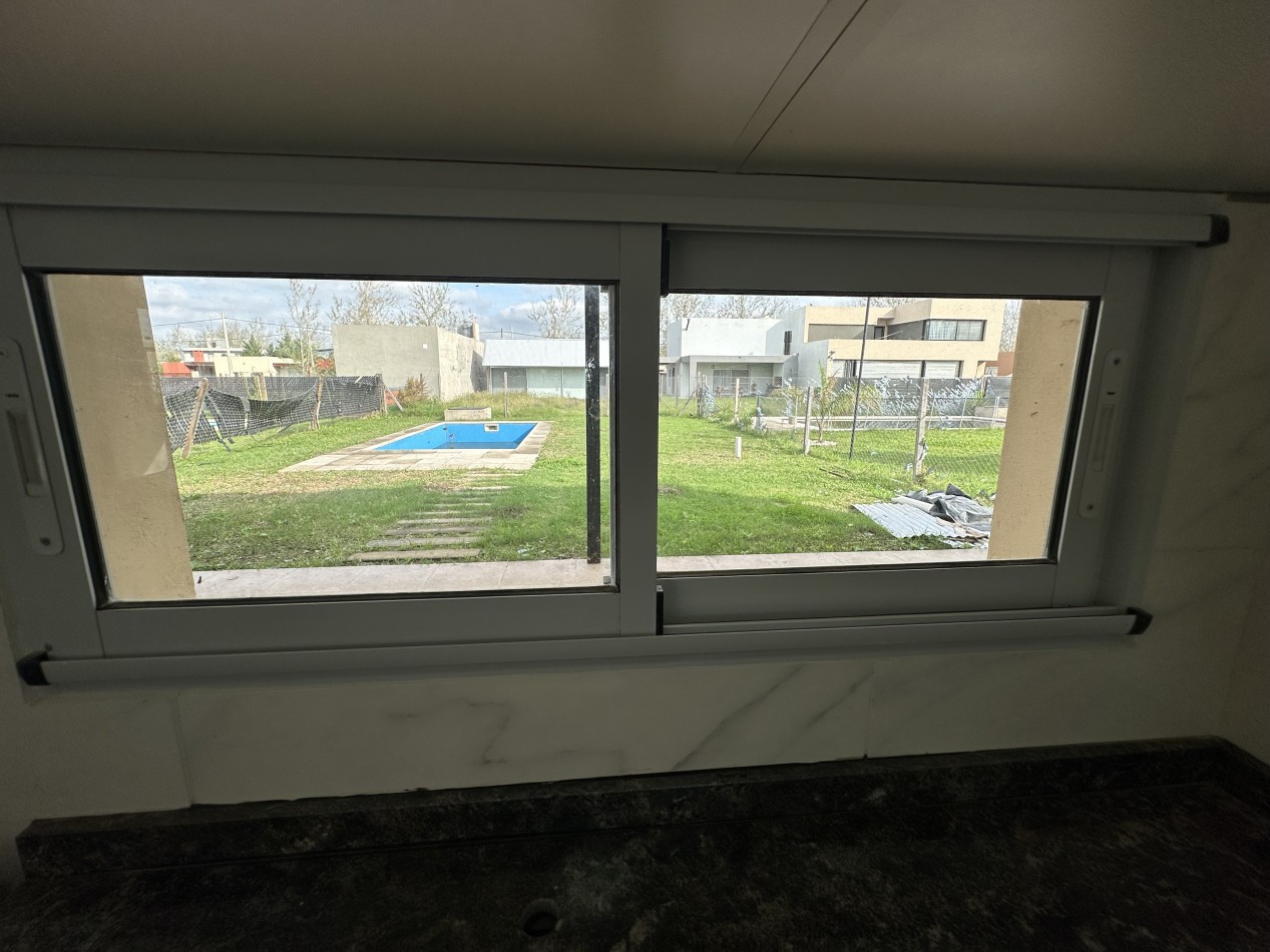 Venta casa 2 dorm. con piscina a estrenar