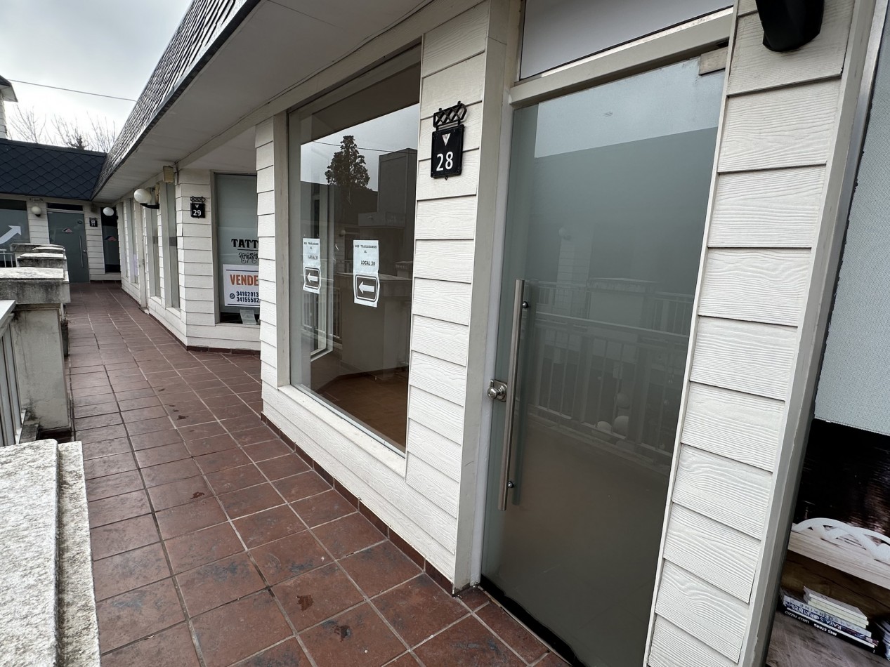 Venta Local en Paseo Victoria Funes