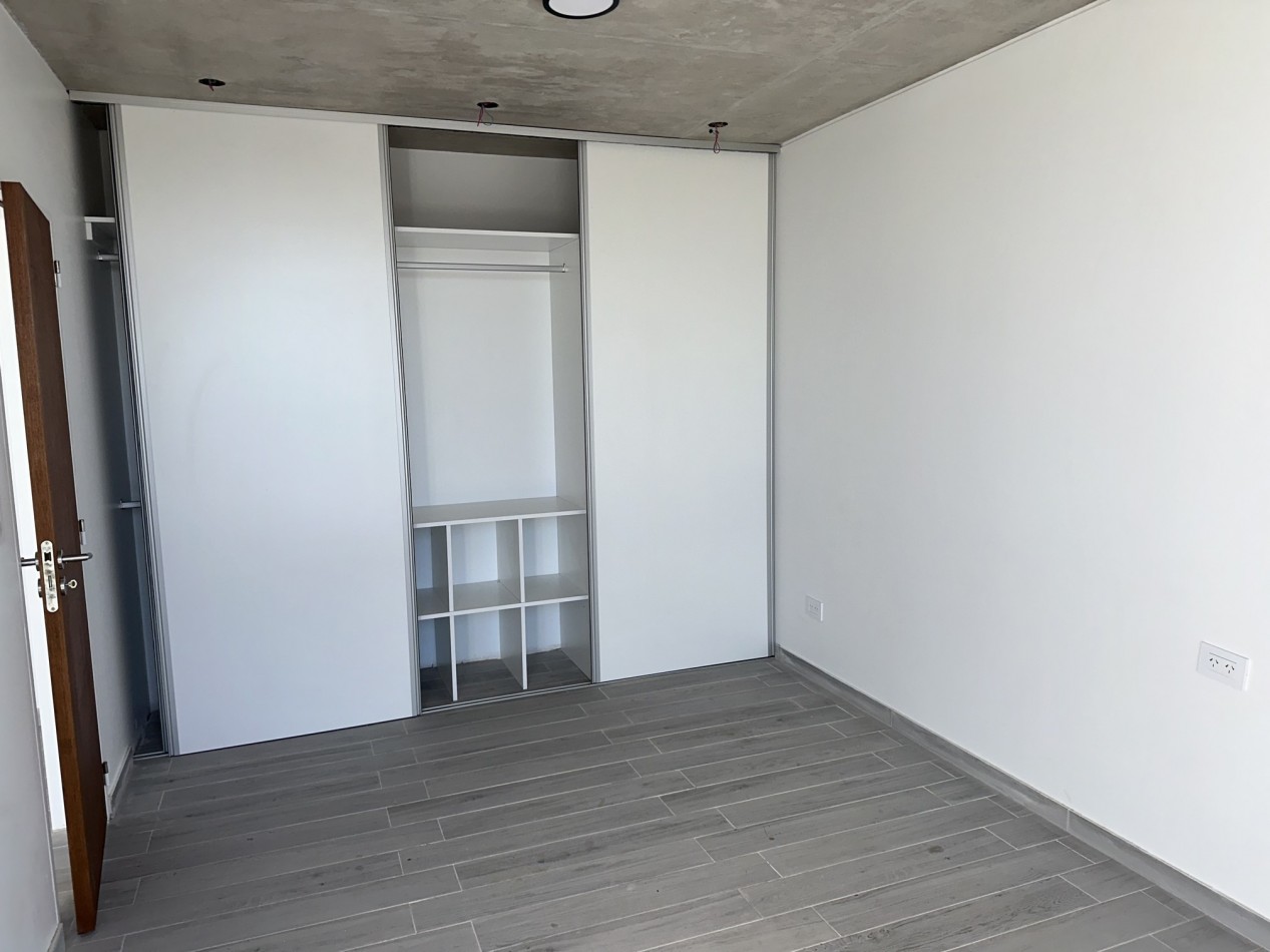 Casa de diseño a estrenar con 3 dorm, quincho y pileta