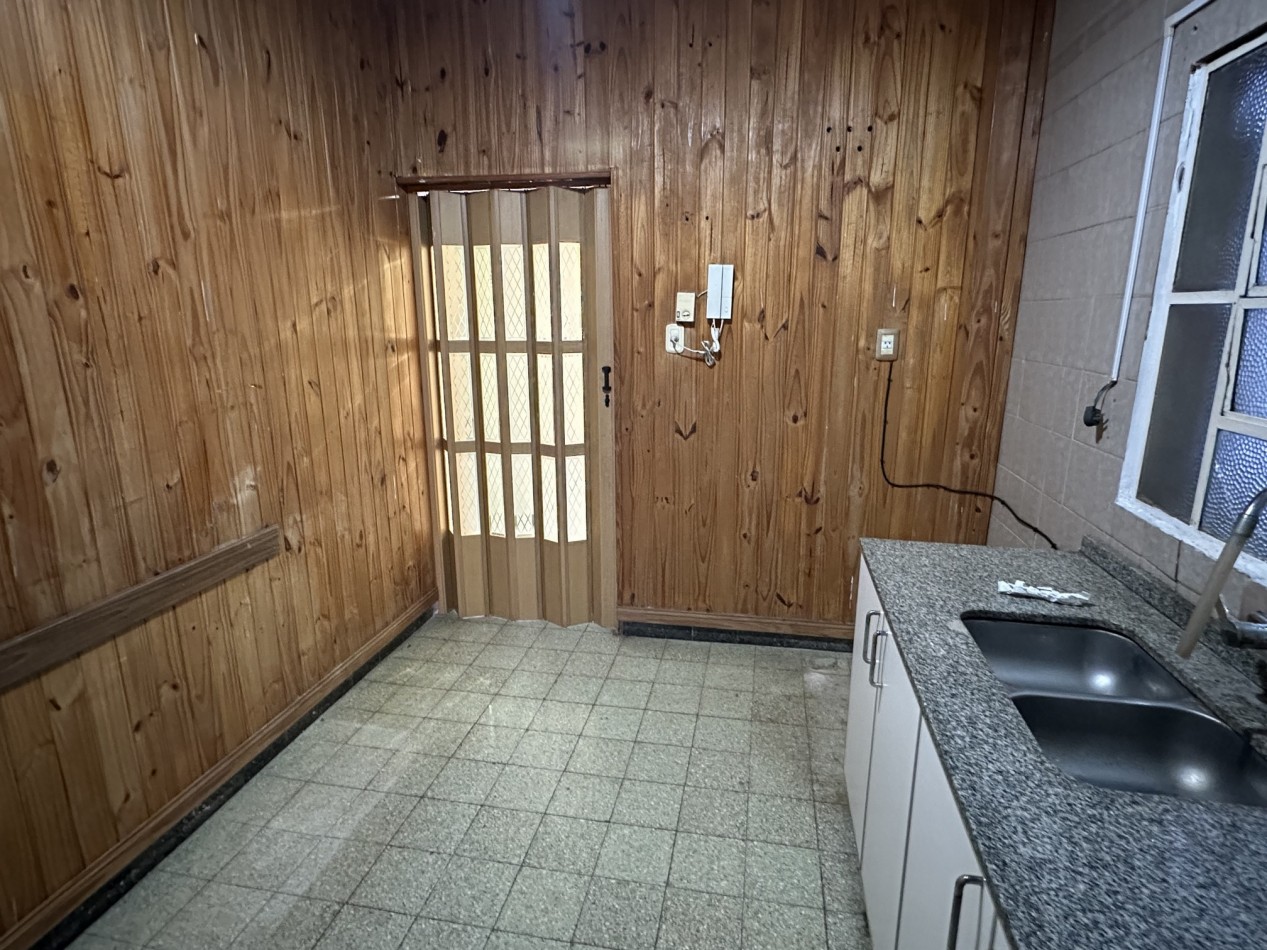 Alquiler Casa 2 dormitorios con jardin en Fisherton
