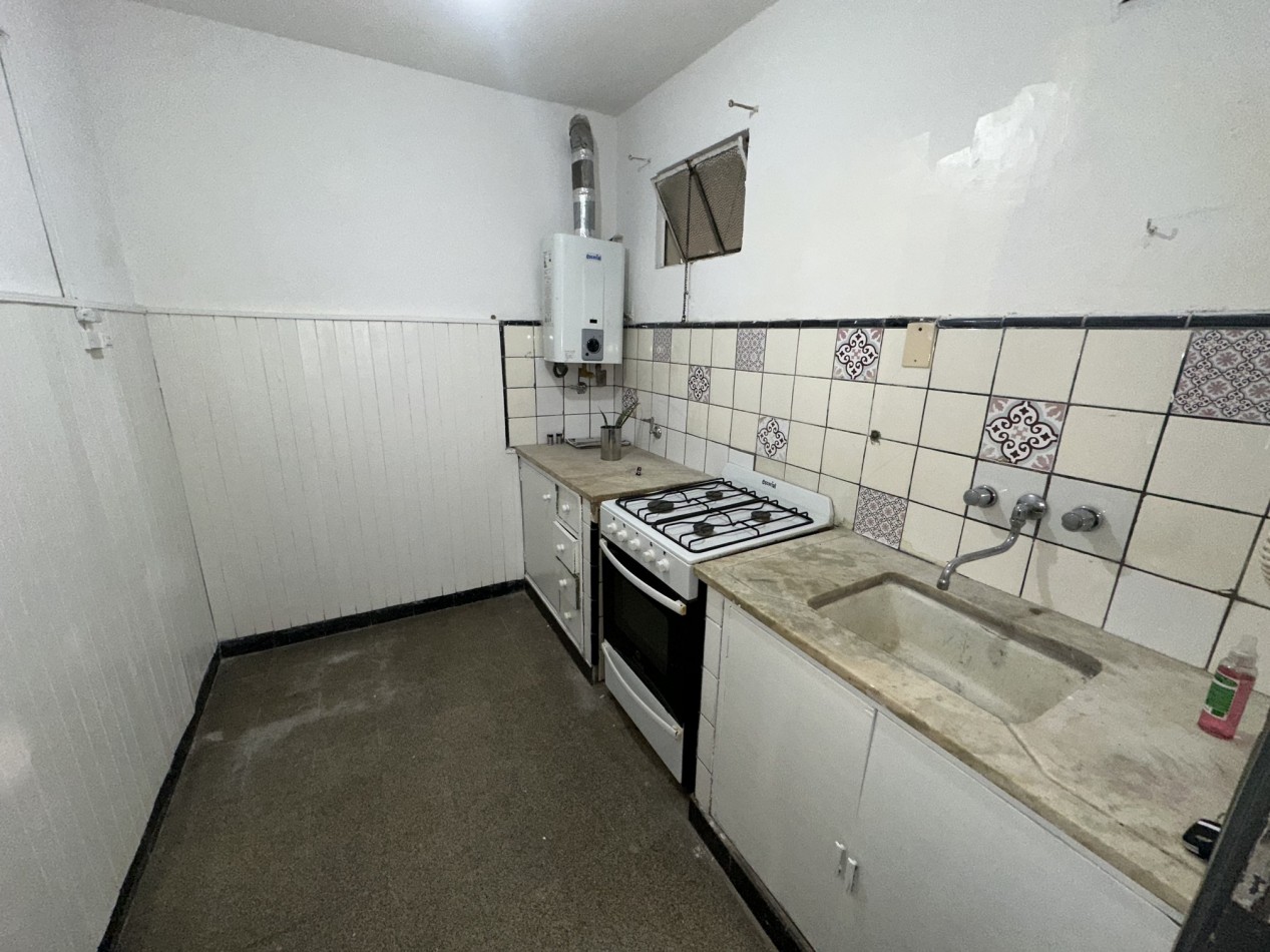 Casa interna 2 dorm. en Pichincha. Apta Credito!