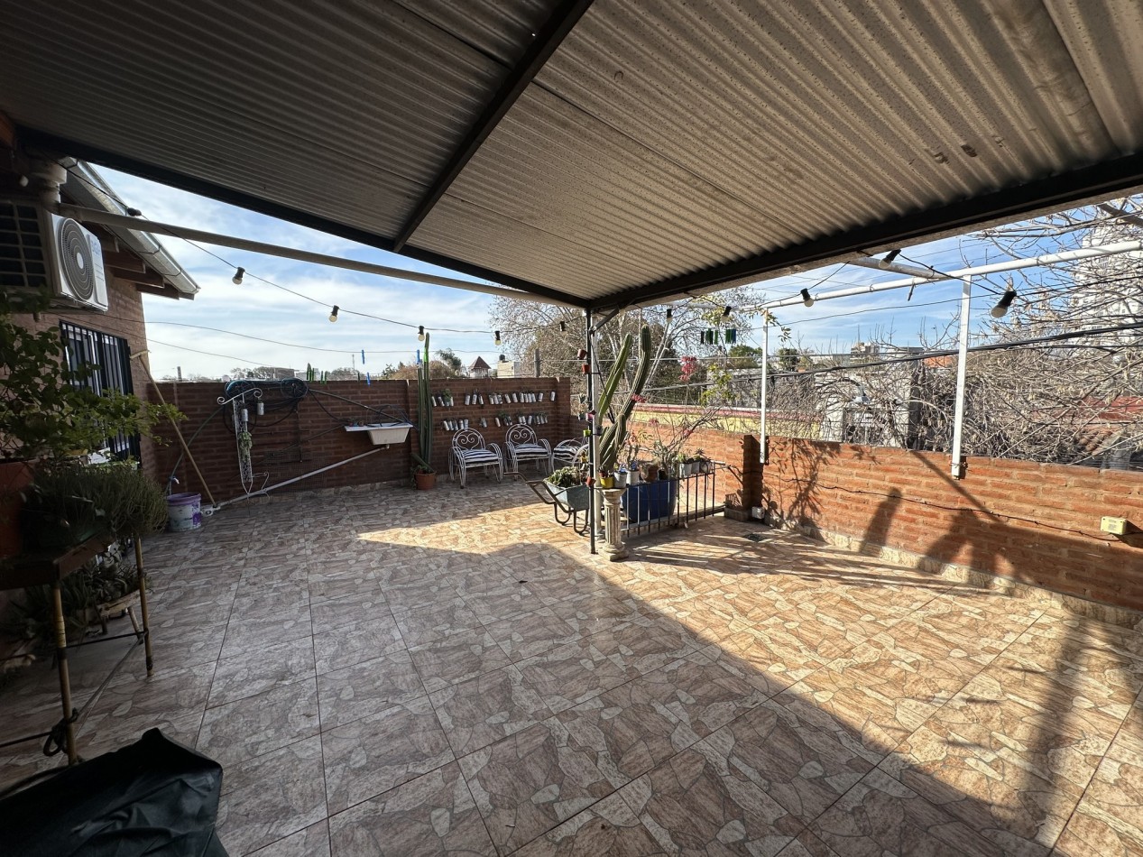 Hermosa Casa 3 dormitorios en Arroyito