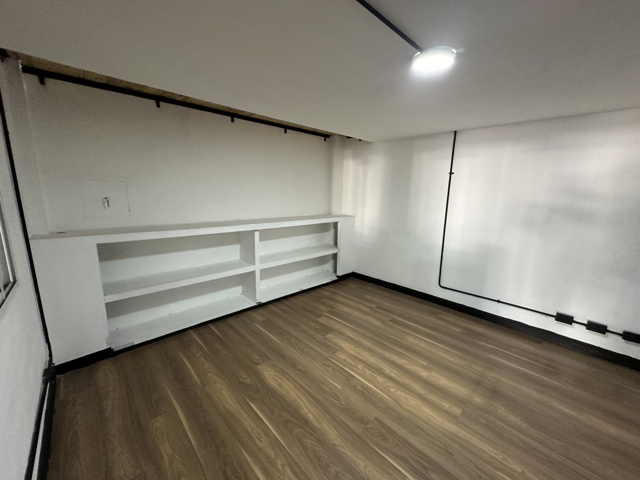 Alquiler Galpon 200 m2 en Eva Peron y Circunvalacion