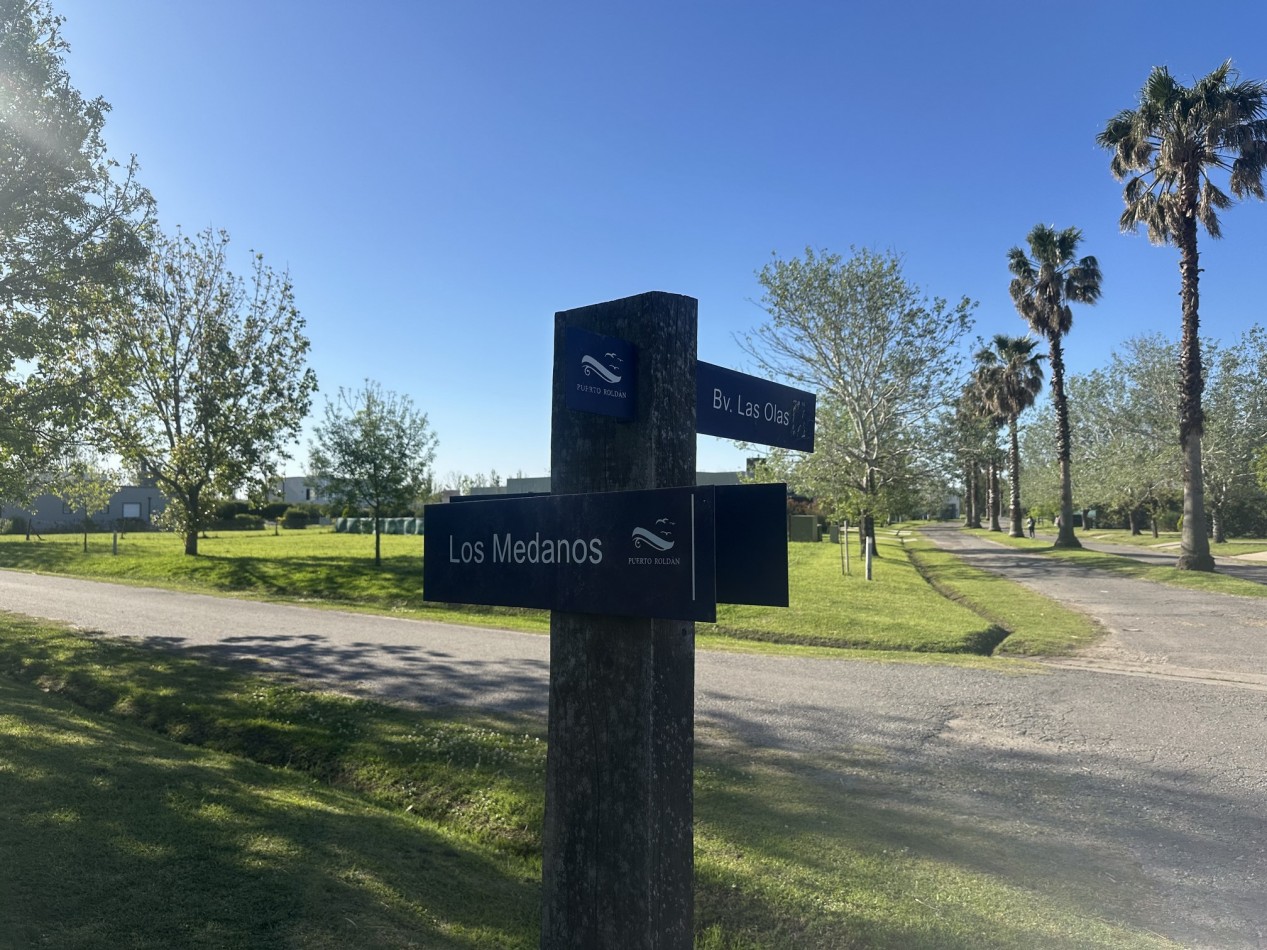 Espectacular lote en Puerto Roldan