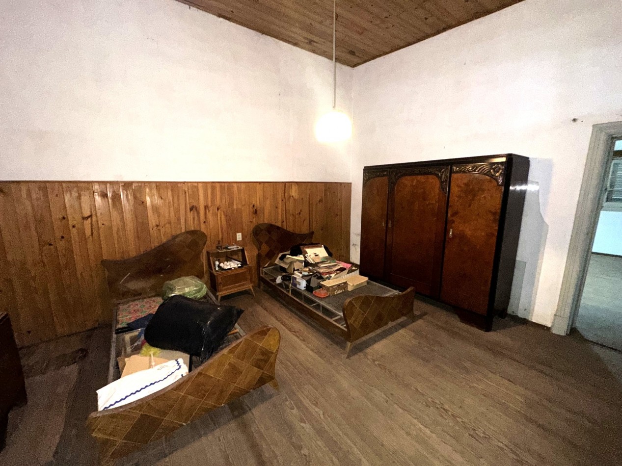 Casa Urbana a Reciclar - Ideal Uso Comercial - Centro de Funes