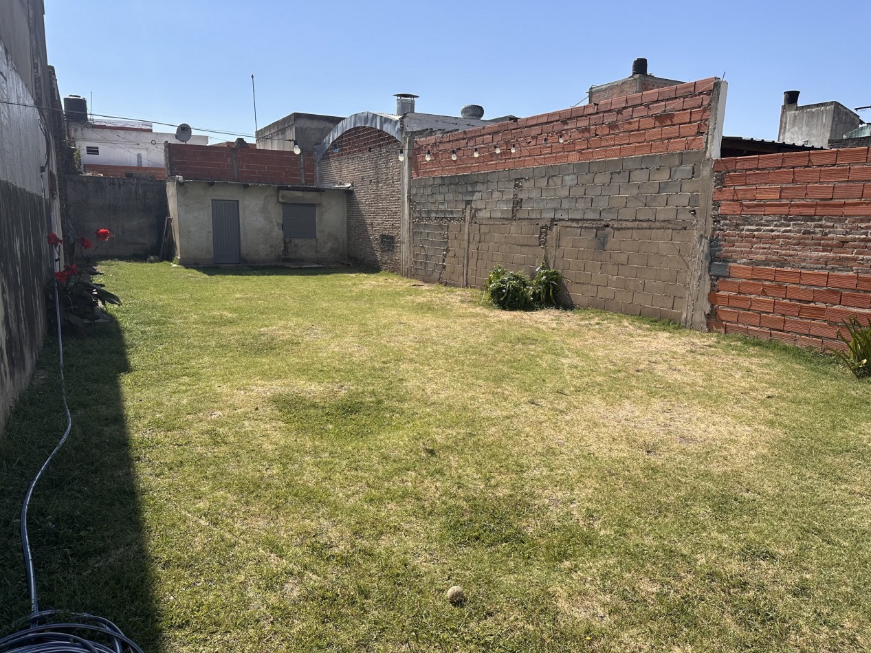 Venta 2 casas en un lote grande - Ideal 2 familias