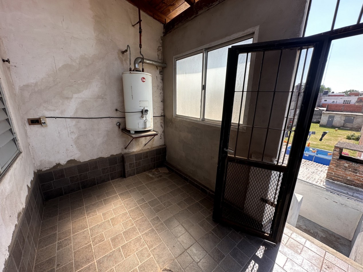 Venta 2 casas en un lote grande - Ideal 2 familias