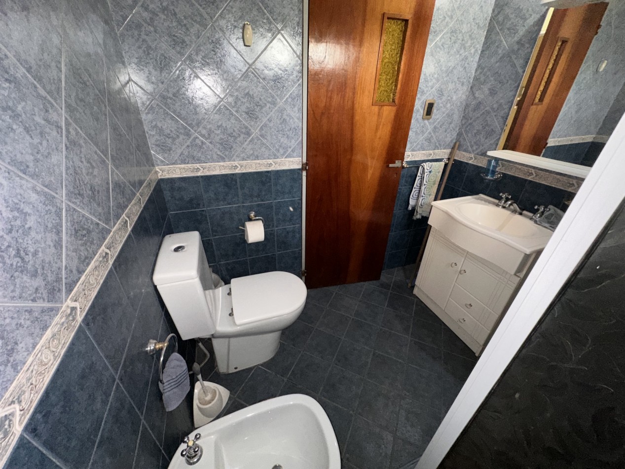 Venta 2 casas en un lote grande - Ideal 2 familias