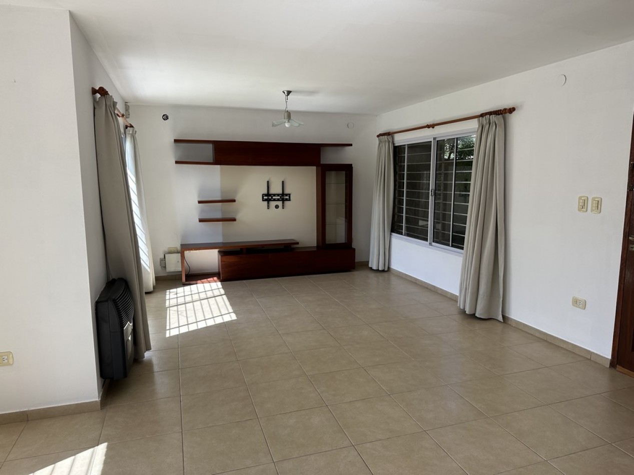 Alquiler Casa 3 dormitorios con piscina