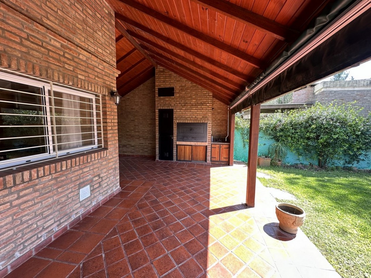 Alquiler Casa 3 dormitorios con piscina