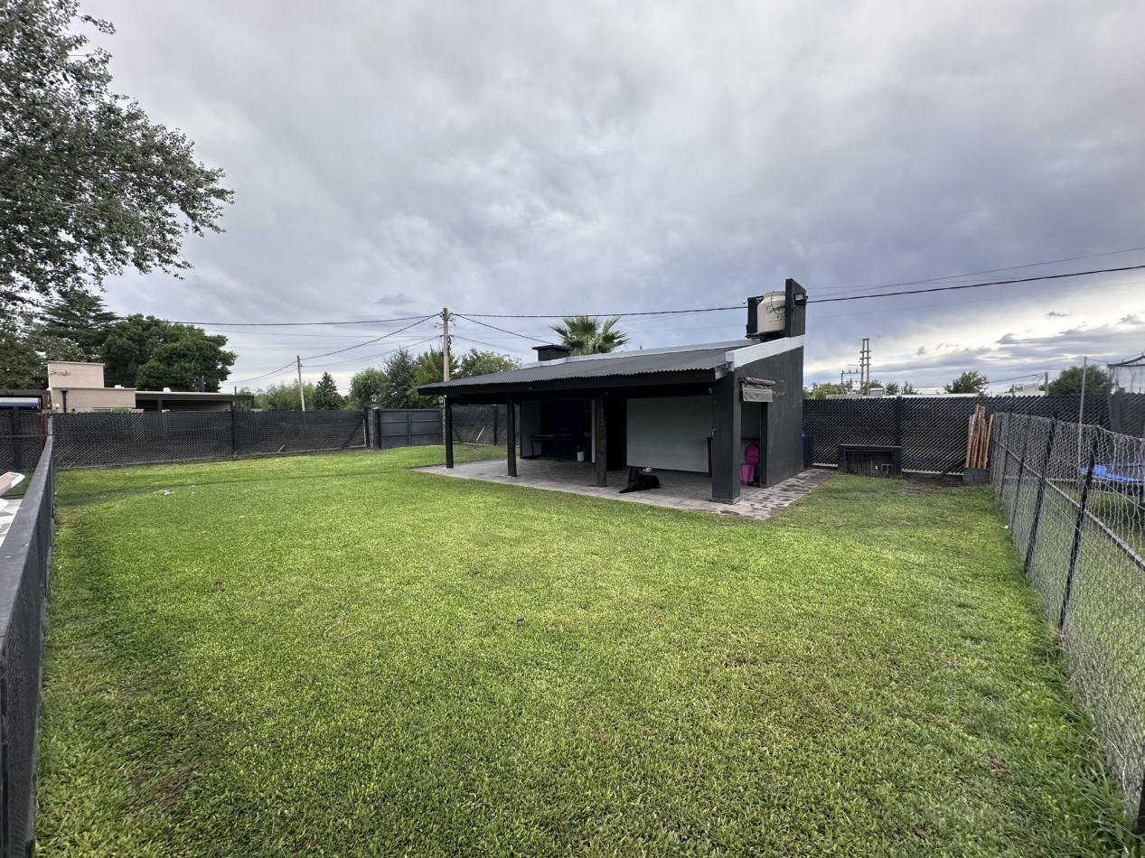 Increible Casa Premium 4 Dormitorios en Roldan