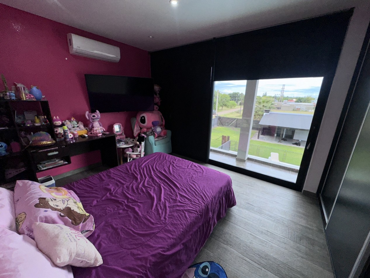 Increible Casa Premium 4 Dormitorios en Roldan