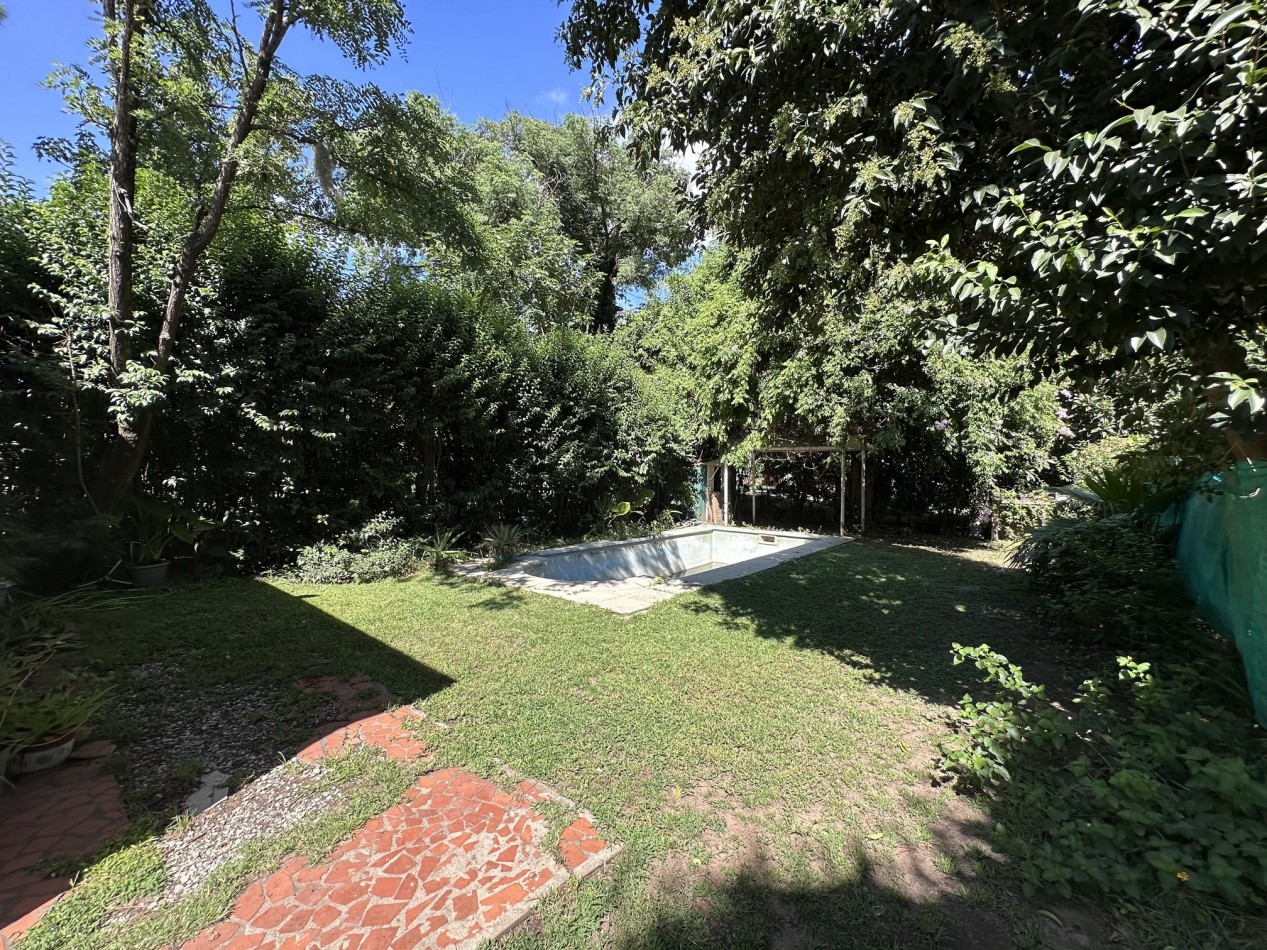 Retasada: Casa a Reciclar en Garita 13 - Funes