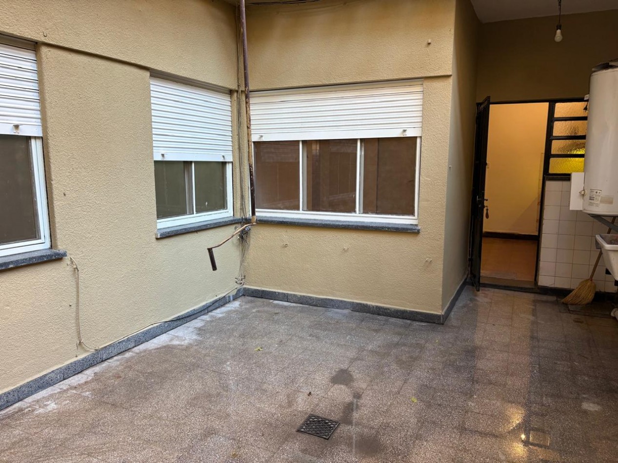 Alquiler Casa 2 dormitorios con patio y cochera