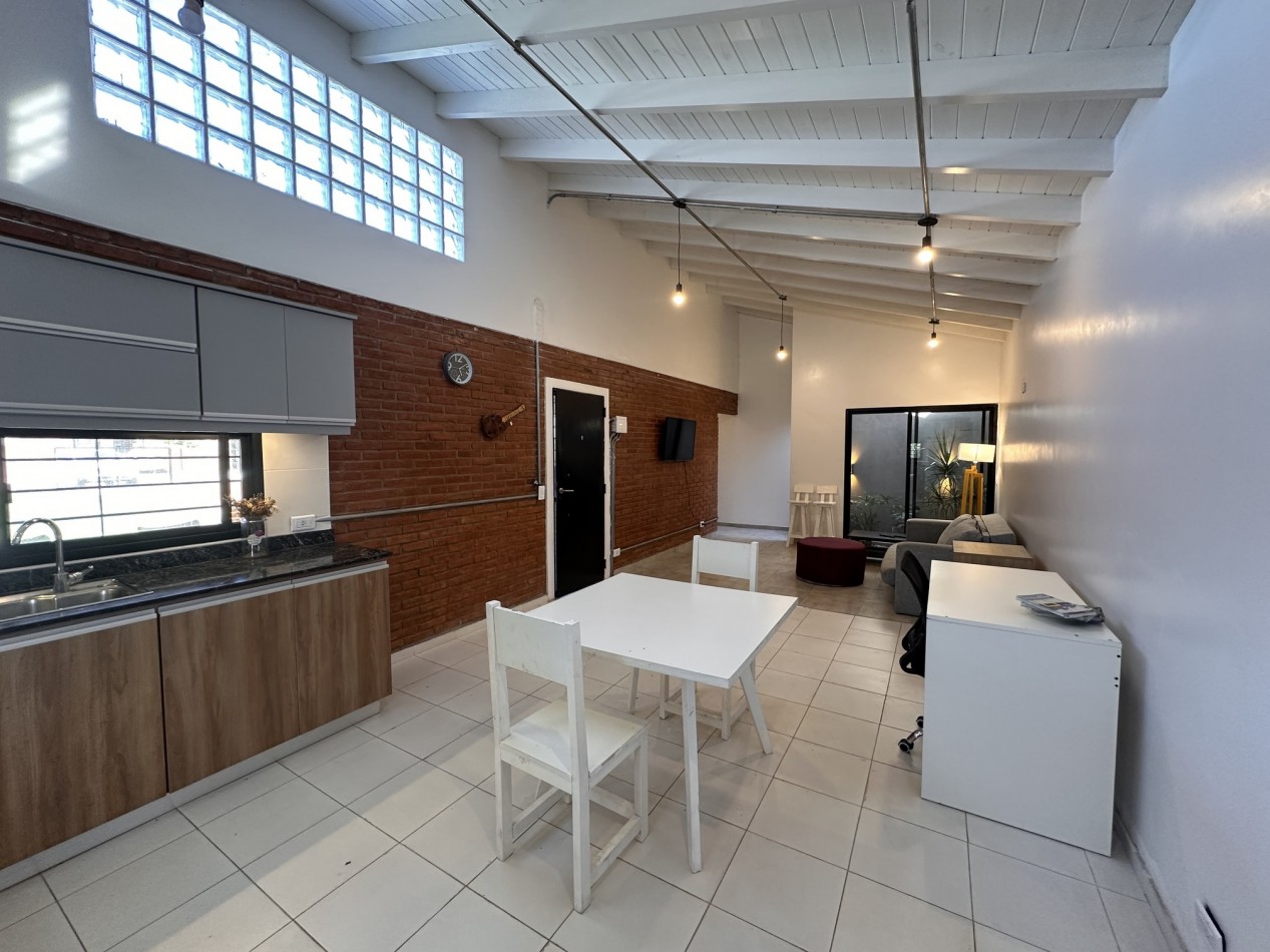 Casa a estrenar con pileta en Fincas de Ibarlucea