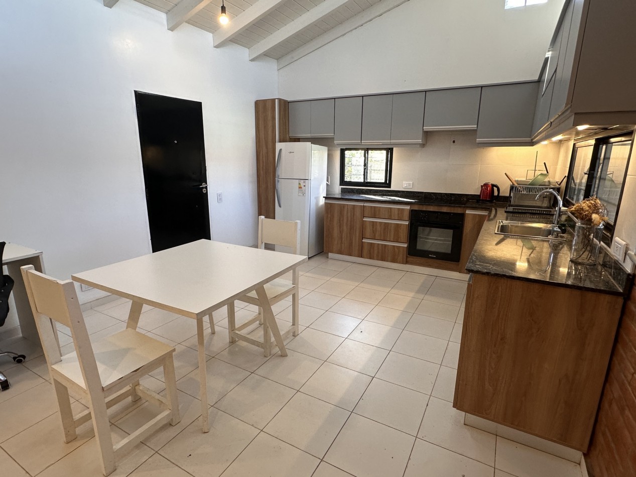 Casa a estrenar con pileta en Fincas de Ibarlucea