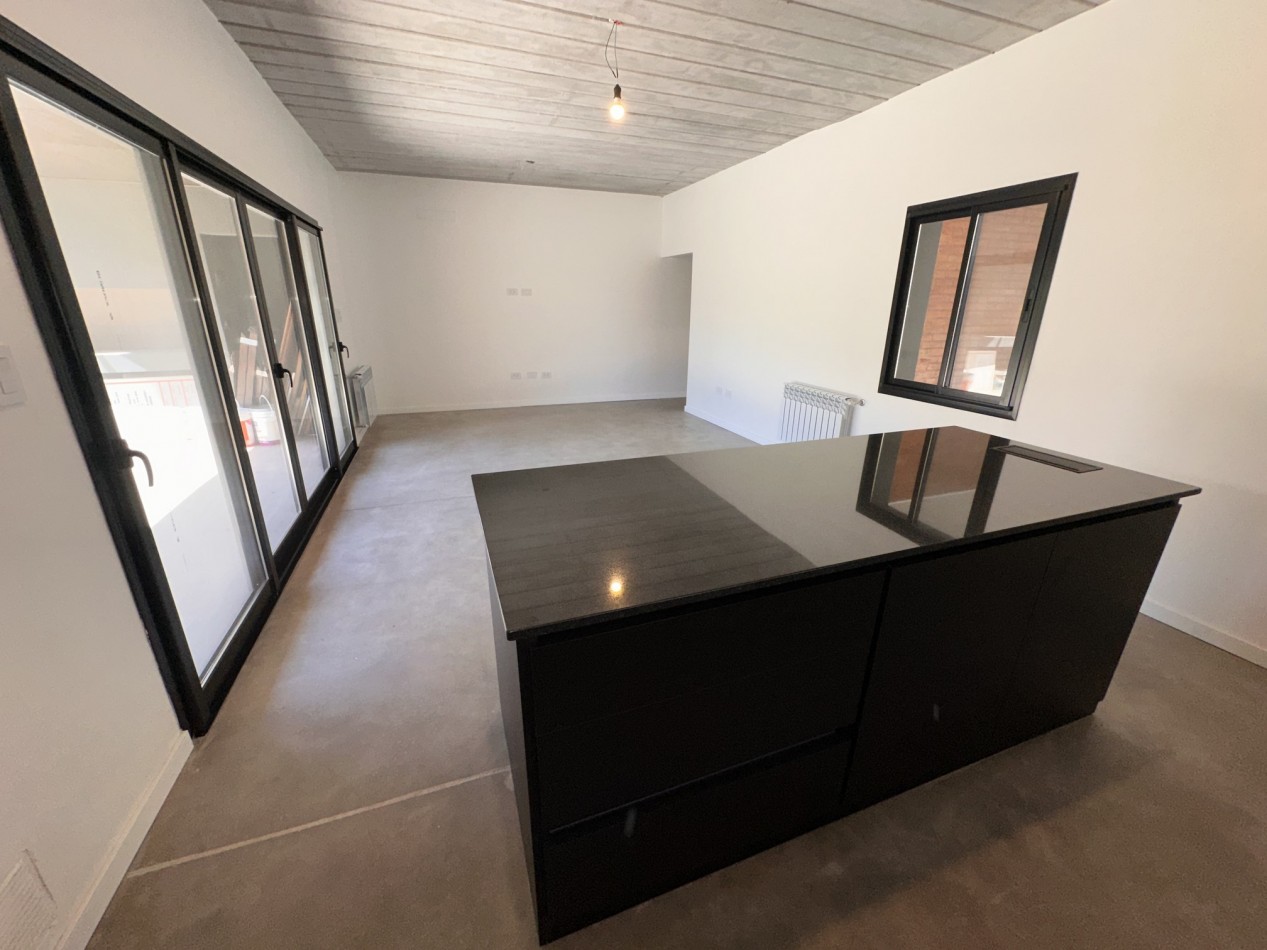 Venta casa 3 dormitorios en Fisherton - A estrenar
