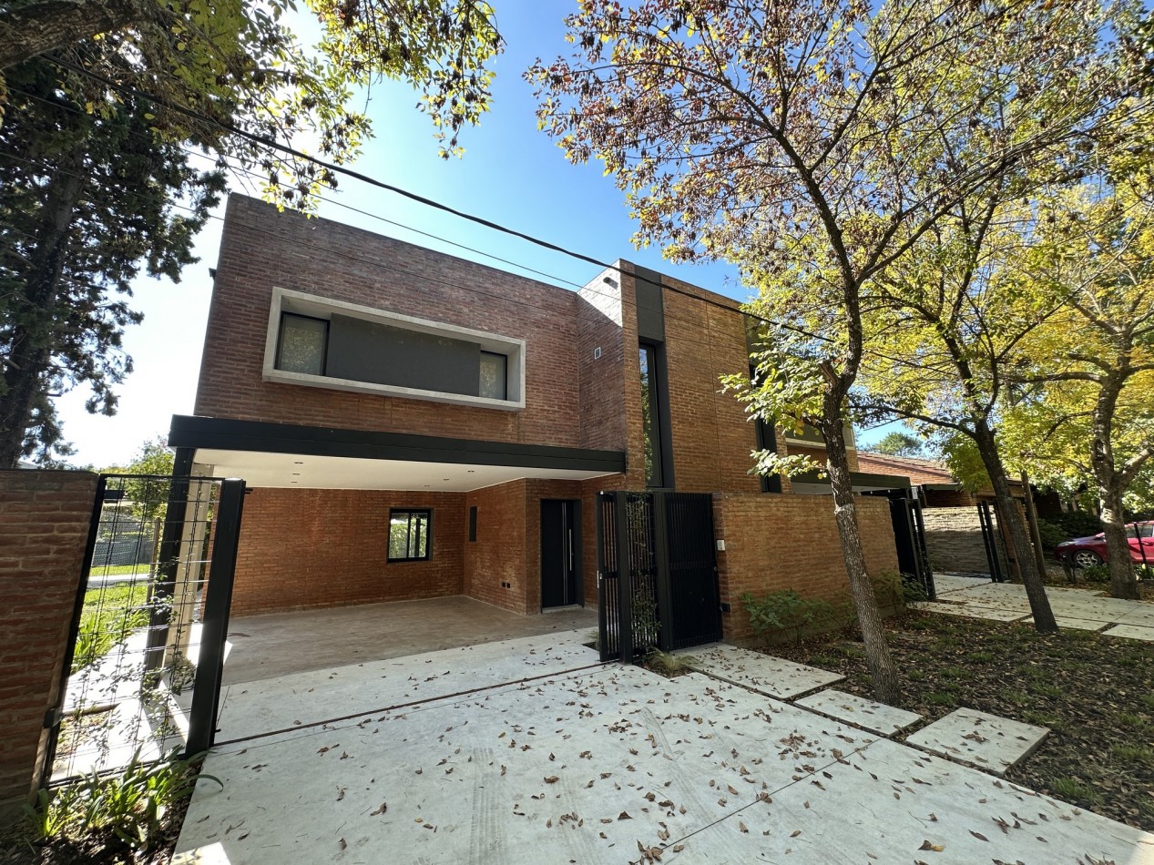 Venta casa 3 dormitorios en Fisherton - A estrenar