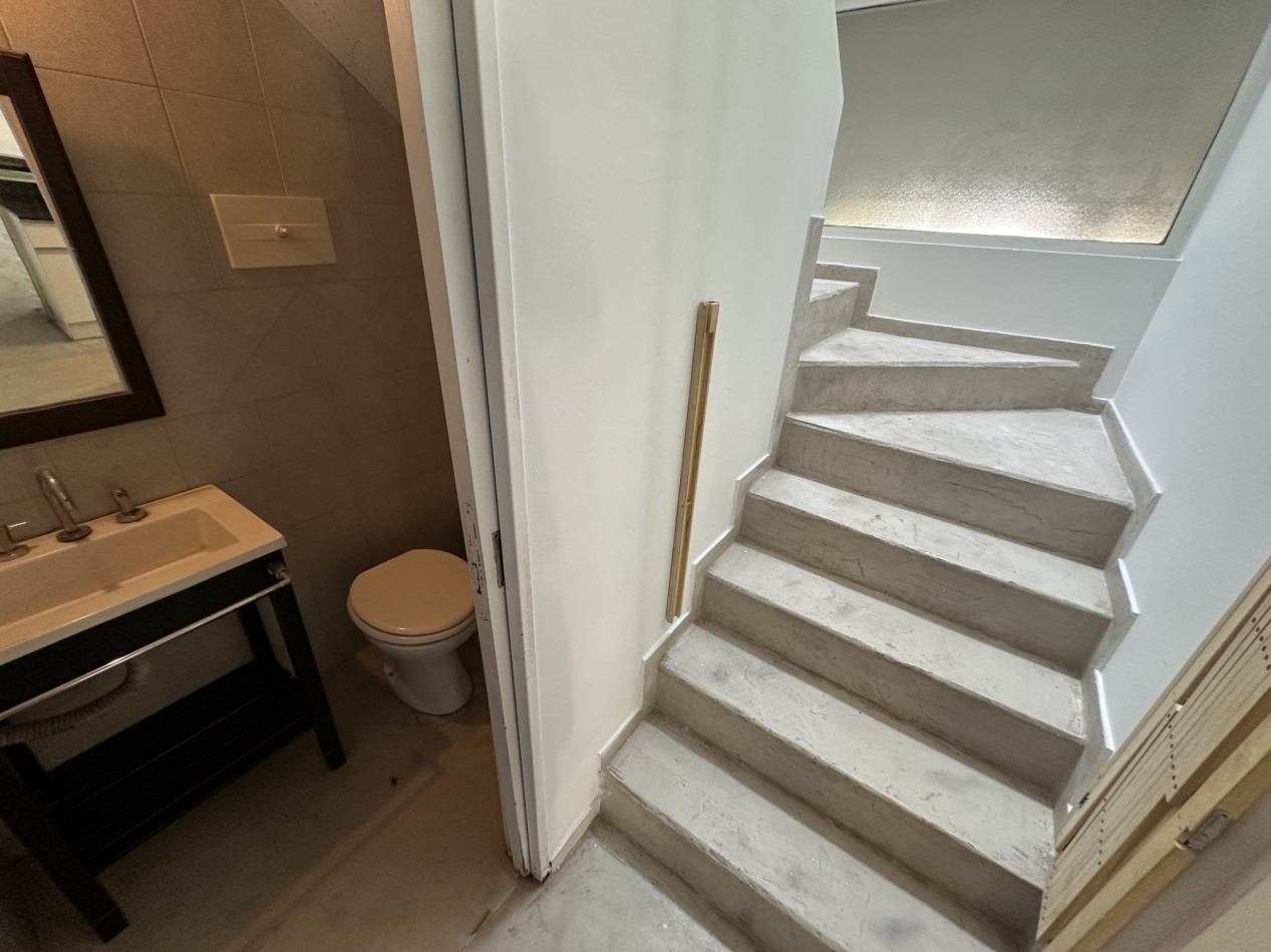 Venta Casa 4 dormitorios 3 baños con piscina en "Funes R"