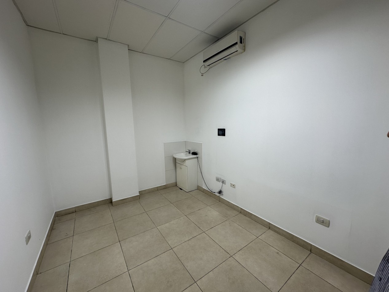Alquiler edificio de oficinas/consultorios en Rosario