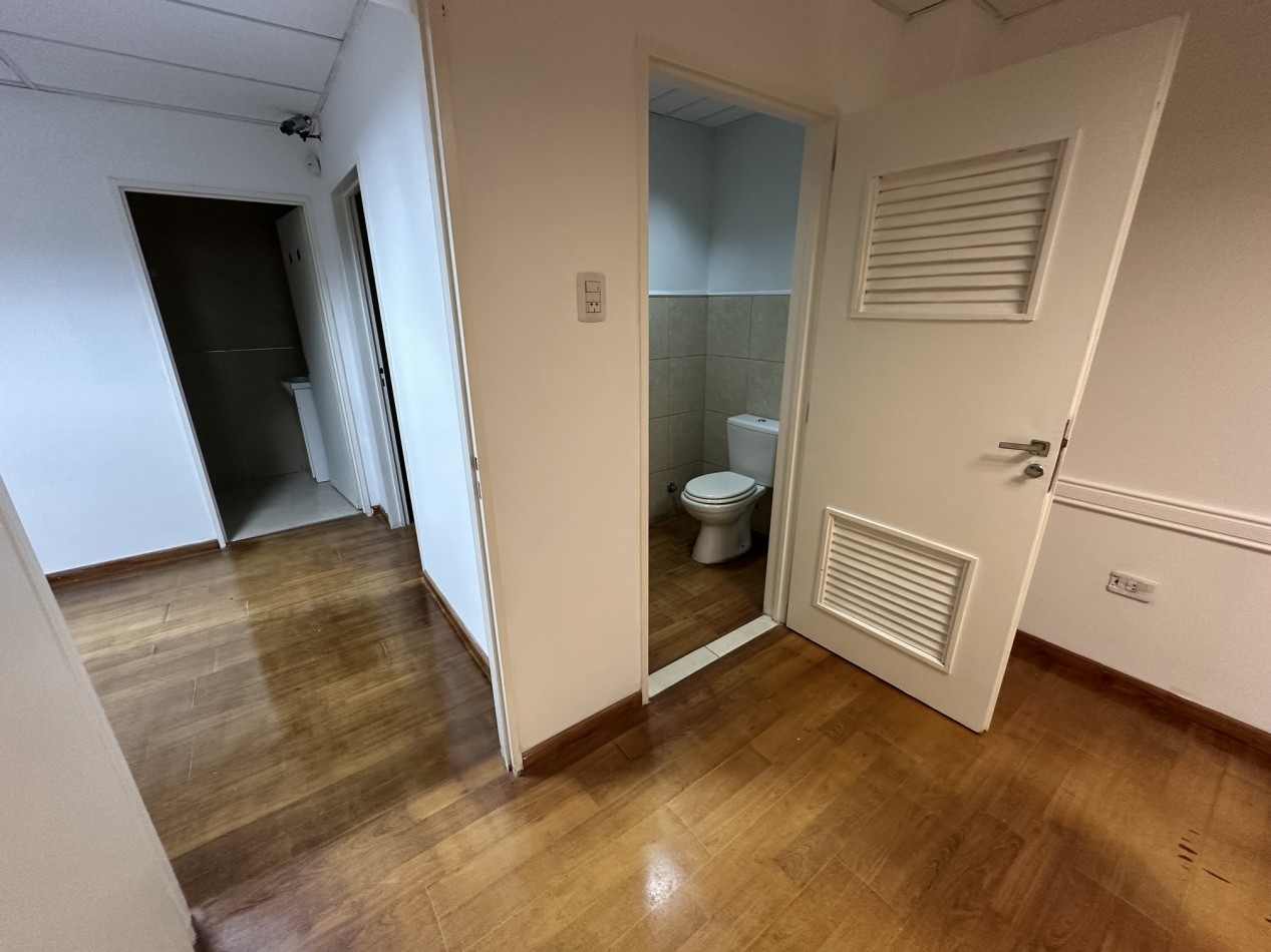 Alquiler edificio de oficinas/consultorios en Rosario