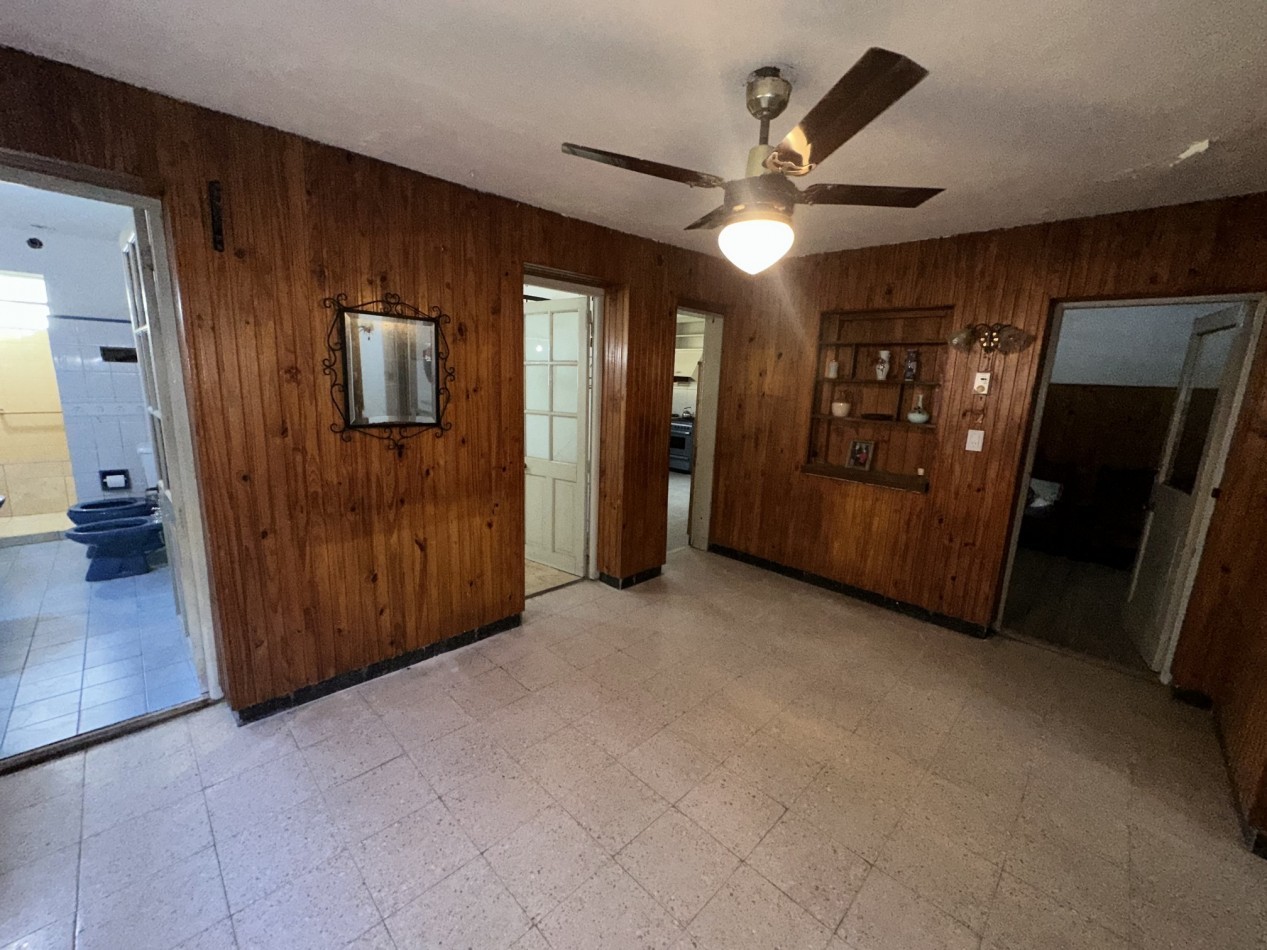 Casa Urbana a Reciclar - Ideal Uso Comercial - Centro de Funes