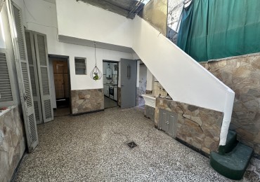 Casa interna 2 dorm. en Pichincha. Apta Credito!