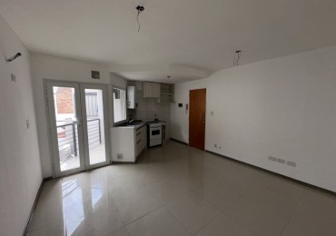 Depto 1 dorm de escalera en Urquiza 4400